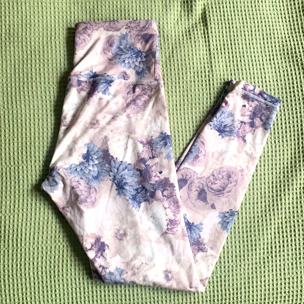 DANSKIN - High waisted leggings (Medium) - Super soft!!